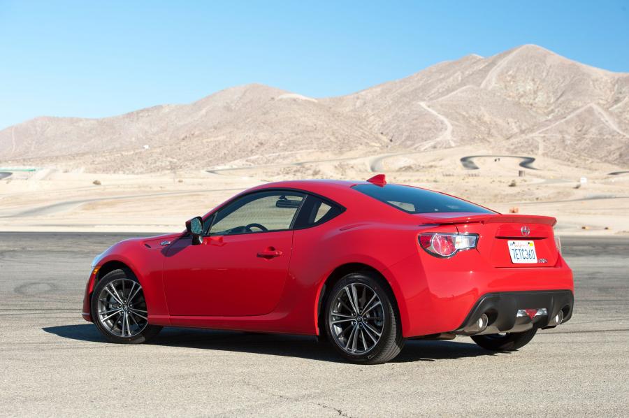  Scion FR-S 2015 года  (фото 6 из 12)